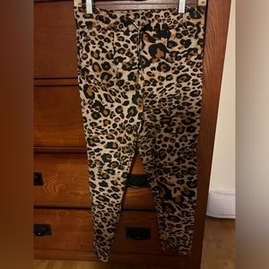 ONLY elastic waistband with drawstring, leopard print. So cute.